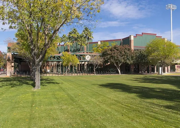 116 Fully Furnished 1br Suite-prime Location Apartment Scottsdale