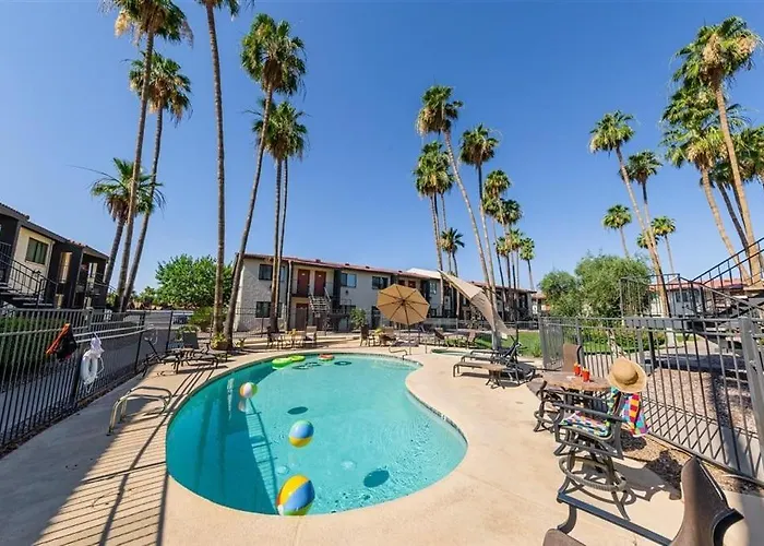 116 Fully Furnished 1br Suite-prime Location *